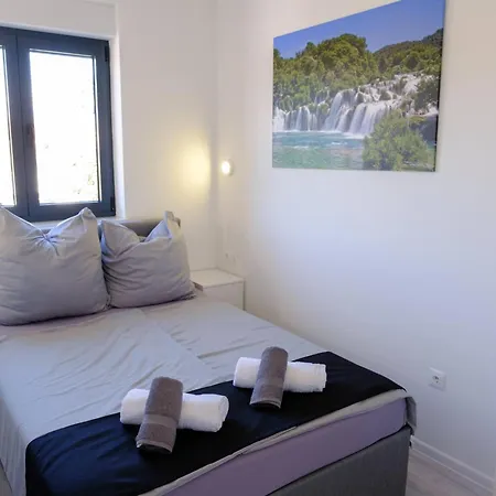 Azure Horizon Holiday With Pool Holiday home